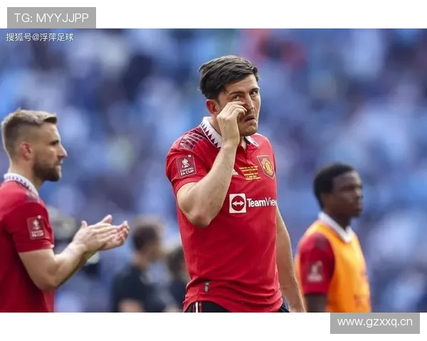 曼联挣扎暴露深层危机:战术混乱与阵容老化,豪门光环日益黯淡 曼联挣扎暴露深层危机:战术混乱与阵容老化,豪门光环日益黯淡